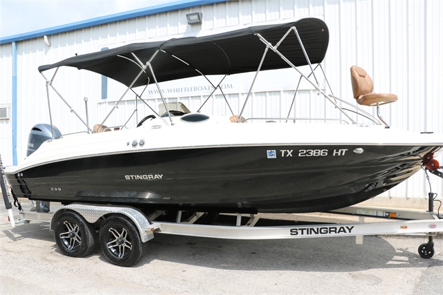 2020 Stingray 212 SC at Jerry Whittle Boats