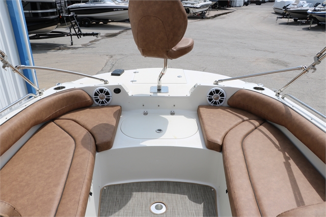 2020 Stingray 212 SC at Jerry Whittle Boats