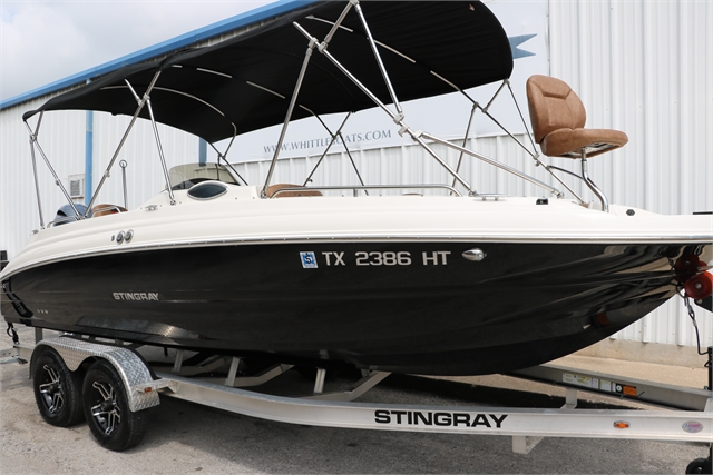 2020 Stingray 212 SC at Jerry Whittle Boats