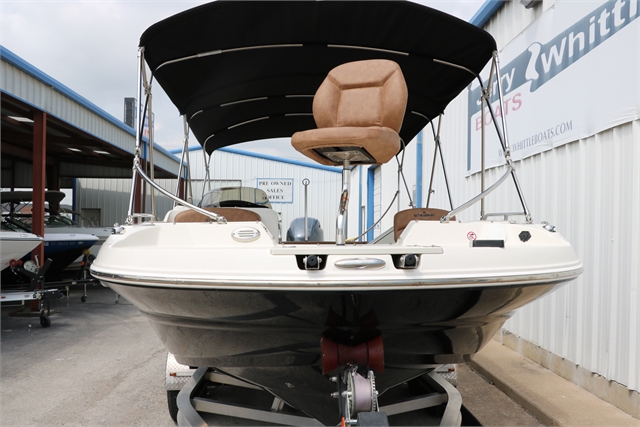 2020 Stingray 212 SC at Jerry Whittle Boats