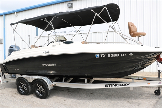 2020 Stingray 212 SC at Jerry Whittle Boats