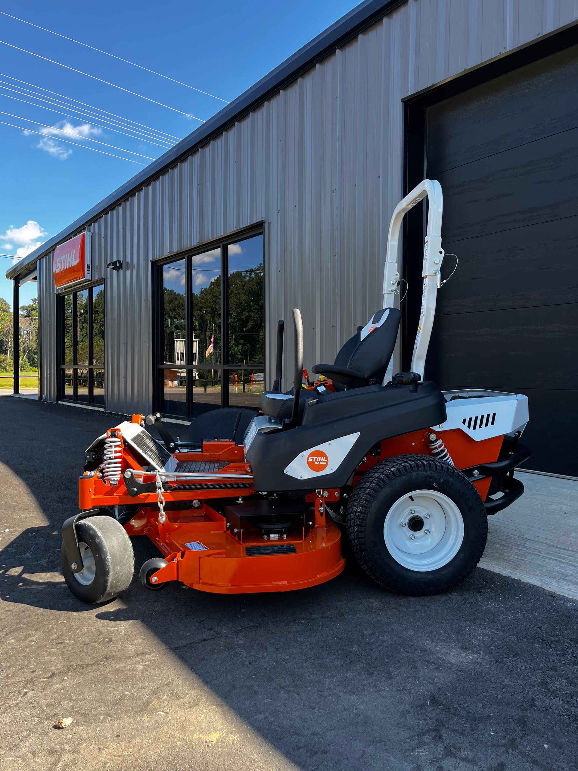 2025 STIHL Lawn Mowers RZ 500 Series at Patriot Golf Carts & Powersports