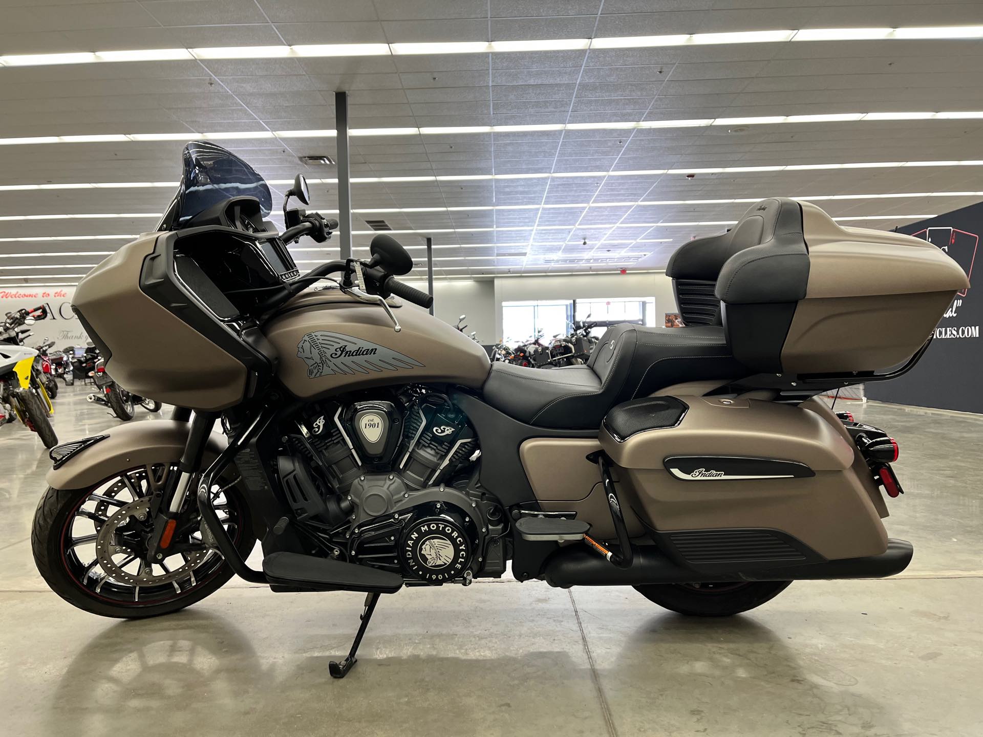 2021 Indian Motorcycle Challenger Dark Horse at Aces Motorcycles - Denver