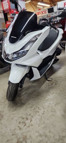 2022 Honda PCX 150 ABS at Hodag Honda