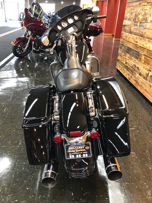 2017 Harley-Davidson Street Glide Base at Holeshot Harley-Davidson