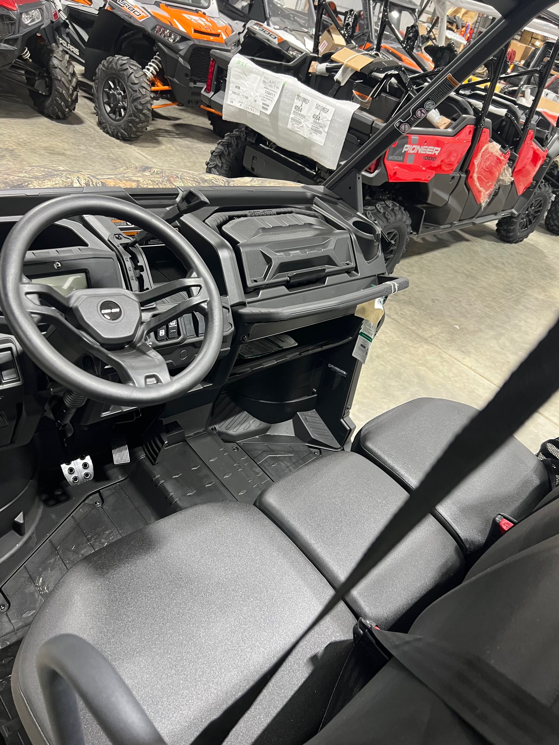 2023 Can-Am Defender DPS HD7 at Iron Hill Powersports