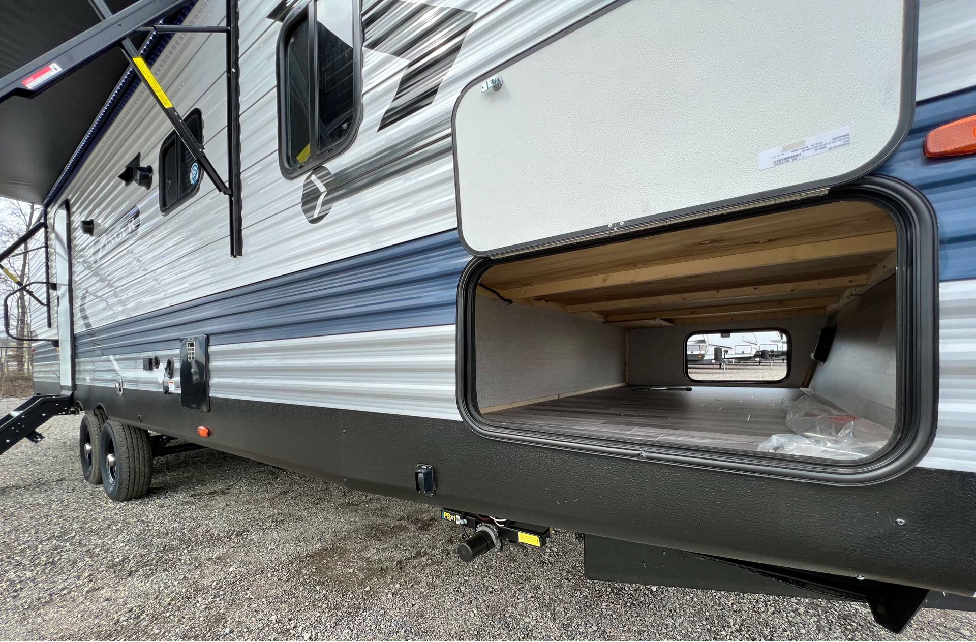 2022 CrossRoads Zinger ZR280RB at Lee's Country RV