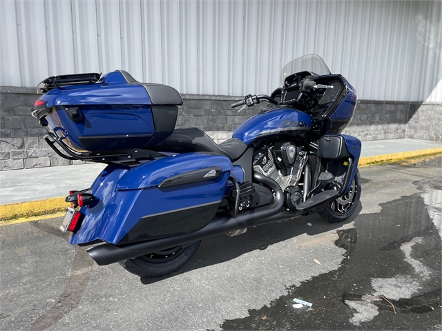 2024 Indian Motorcycle Pursuit Dark Horse with PowerBand Audio Package at Lynnwood Motoplex, Lynnwood, WA 98037