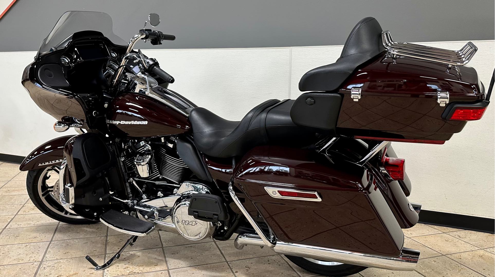 2021 Harley-Davidson Road Glide Limited at Destination Harley-Davidson®, Tacoma, WA 98424