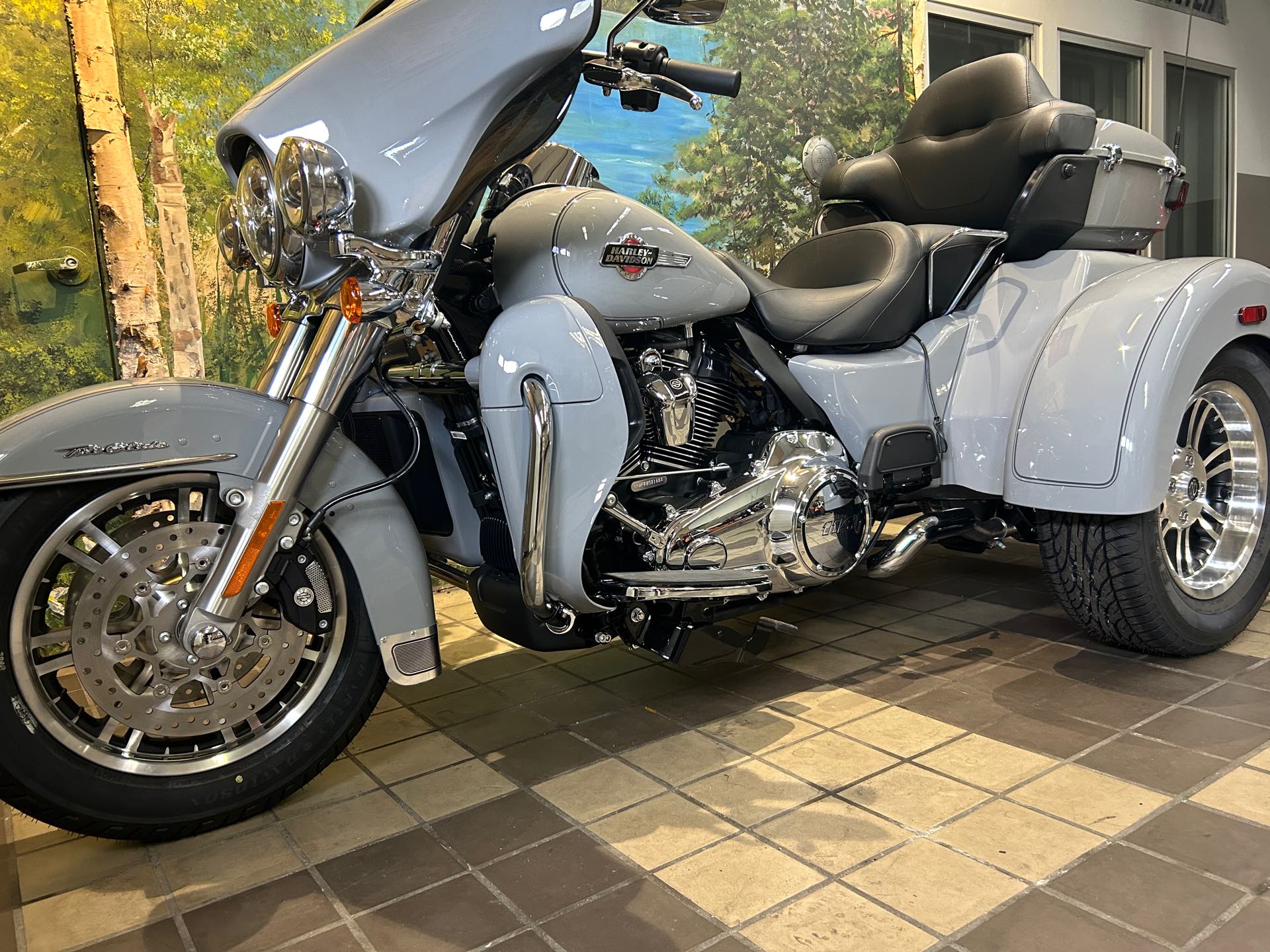 2024 Harley-Davidson Trike Tri Glide Ultra at Zips 45th Parallel Harley-Davidson