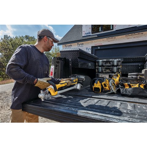 2023 Dewalt 20V TRIMMER at McKinney Outdoor Superstore