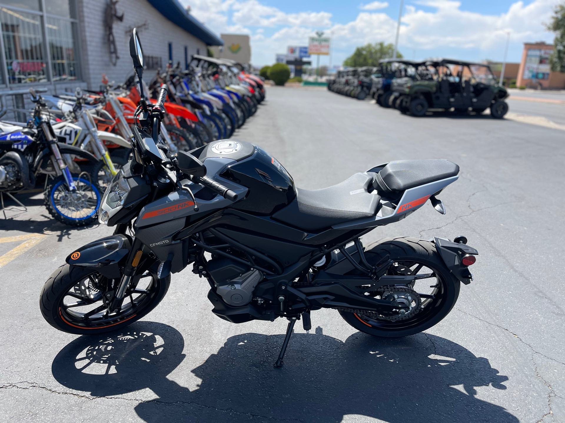 2023 CFMOTO 300NK at Bobby J's Yamaha, Albuquerque, NM 87110