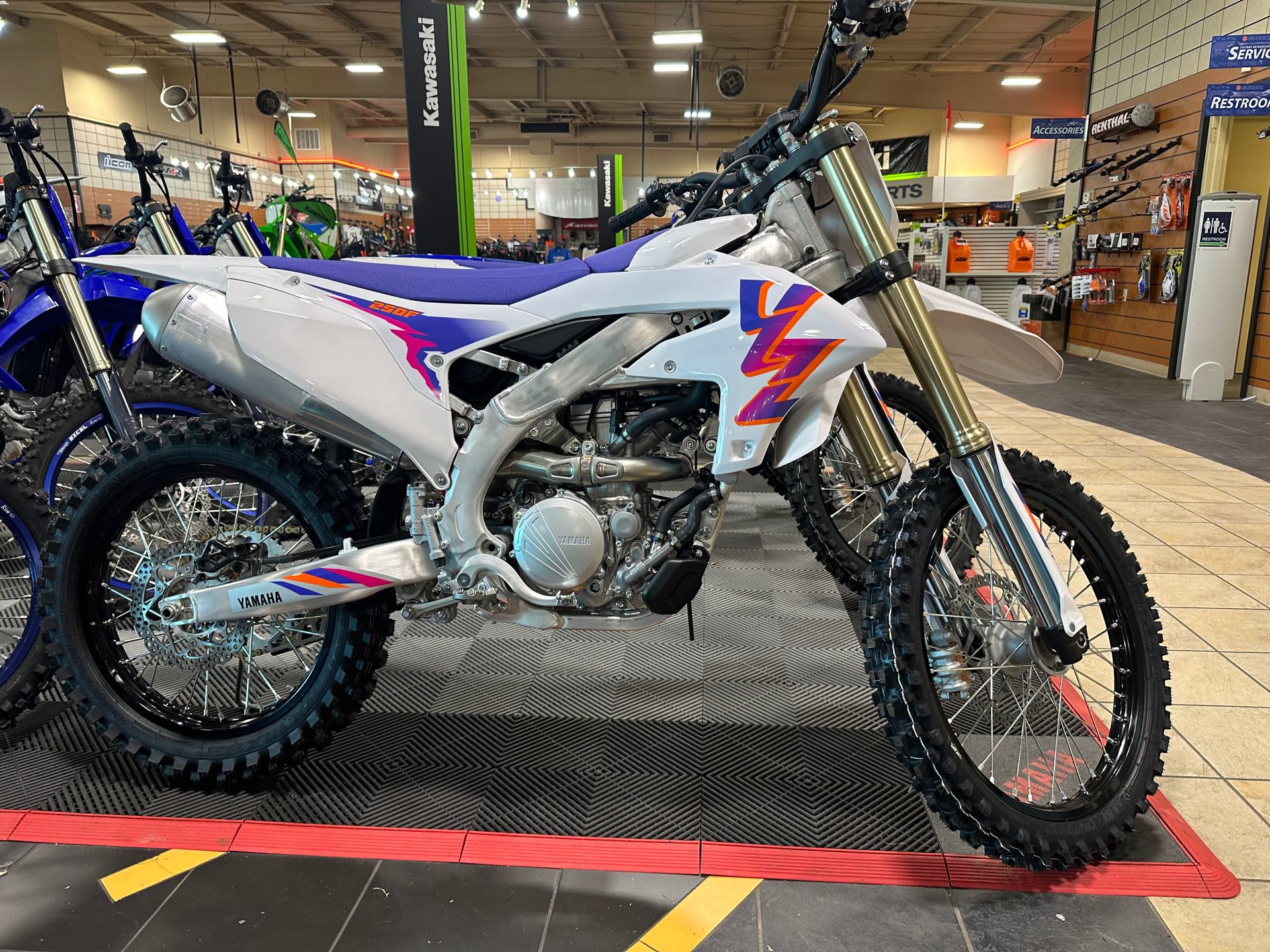 2024 Yamaha YZ250F YZ250FRSE at Wood Powersports Fayetteville