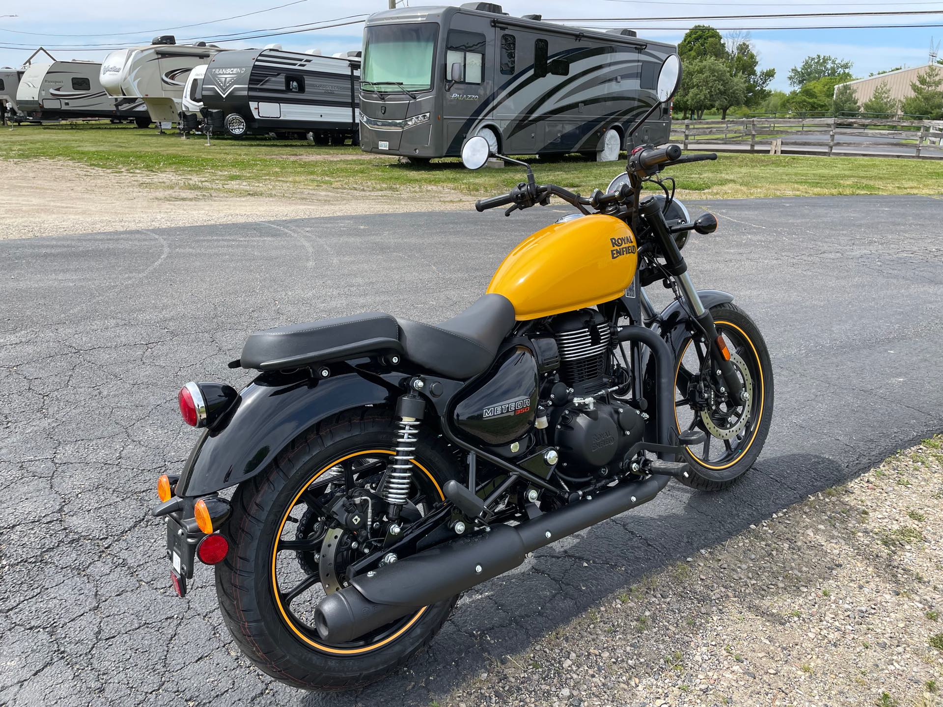 2023 Royal Enfield Meteor 350 at Randy's Cycle