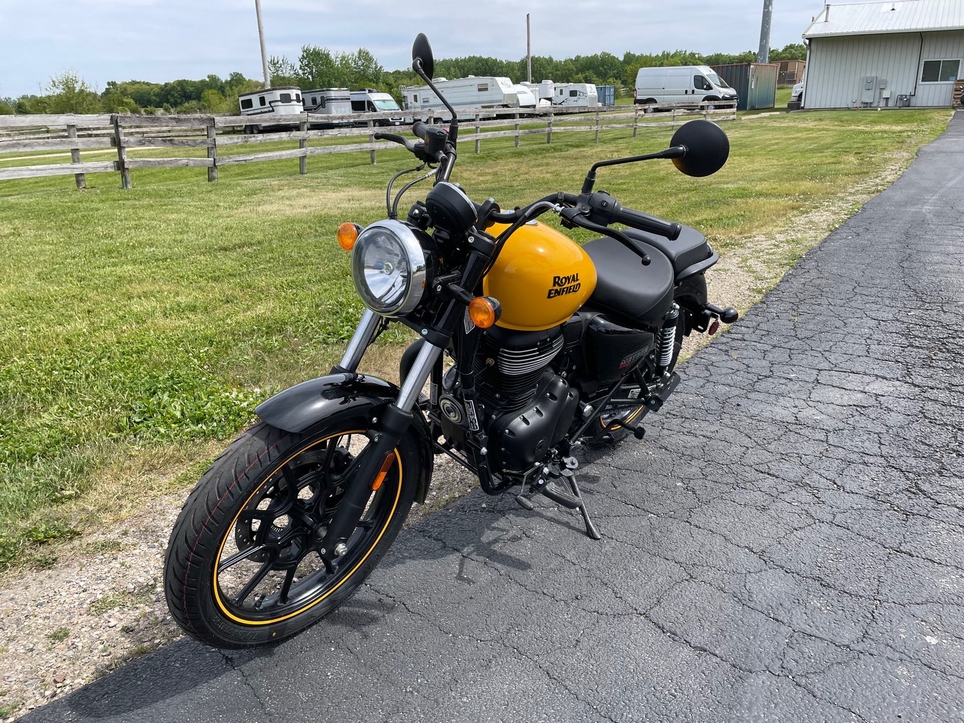 2023 Royal Enfield Meteor 350 at Randy's Cycle