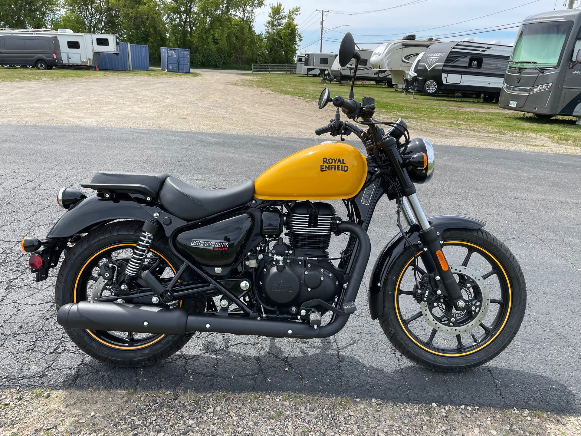 2023 Royal Enfield Meteor 350 at Randy's Cycle