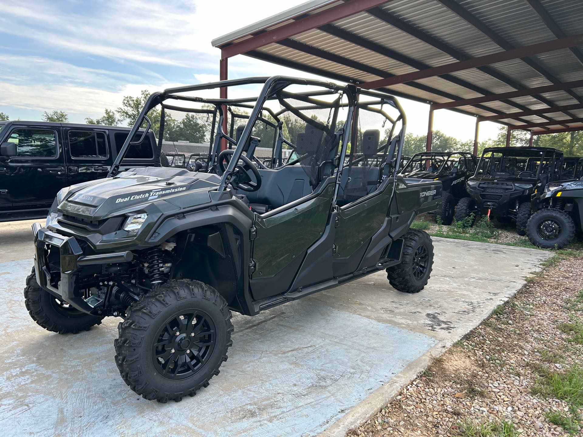 2024 HONDA SXS10M6DR Deluxe at ATV Zone, LLC