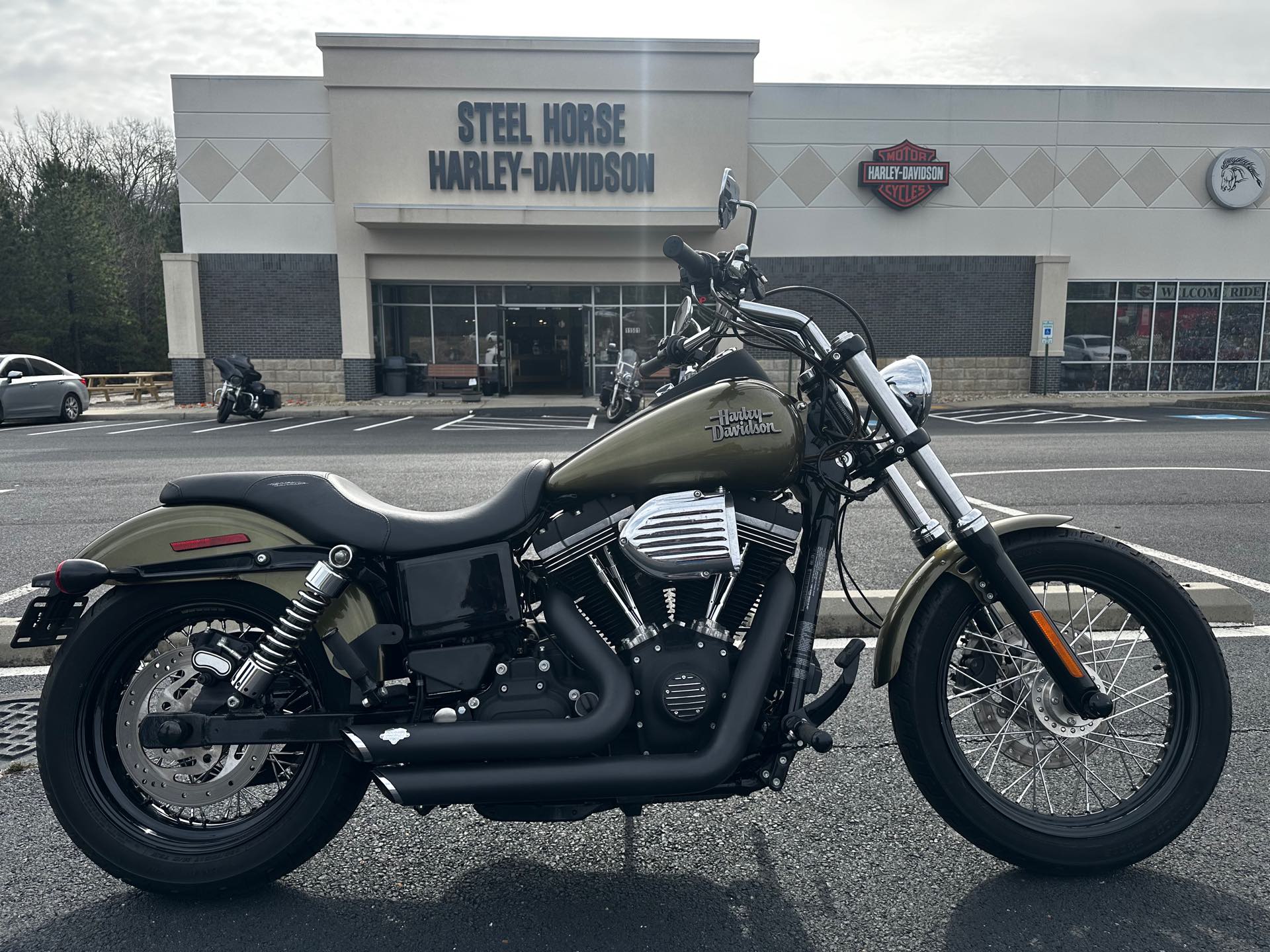 2016 Harley-Davidson Dyna Street Bob at Steel Horse Harley-Davidson®