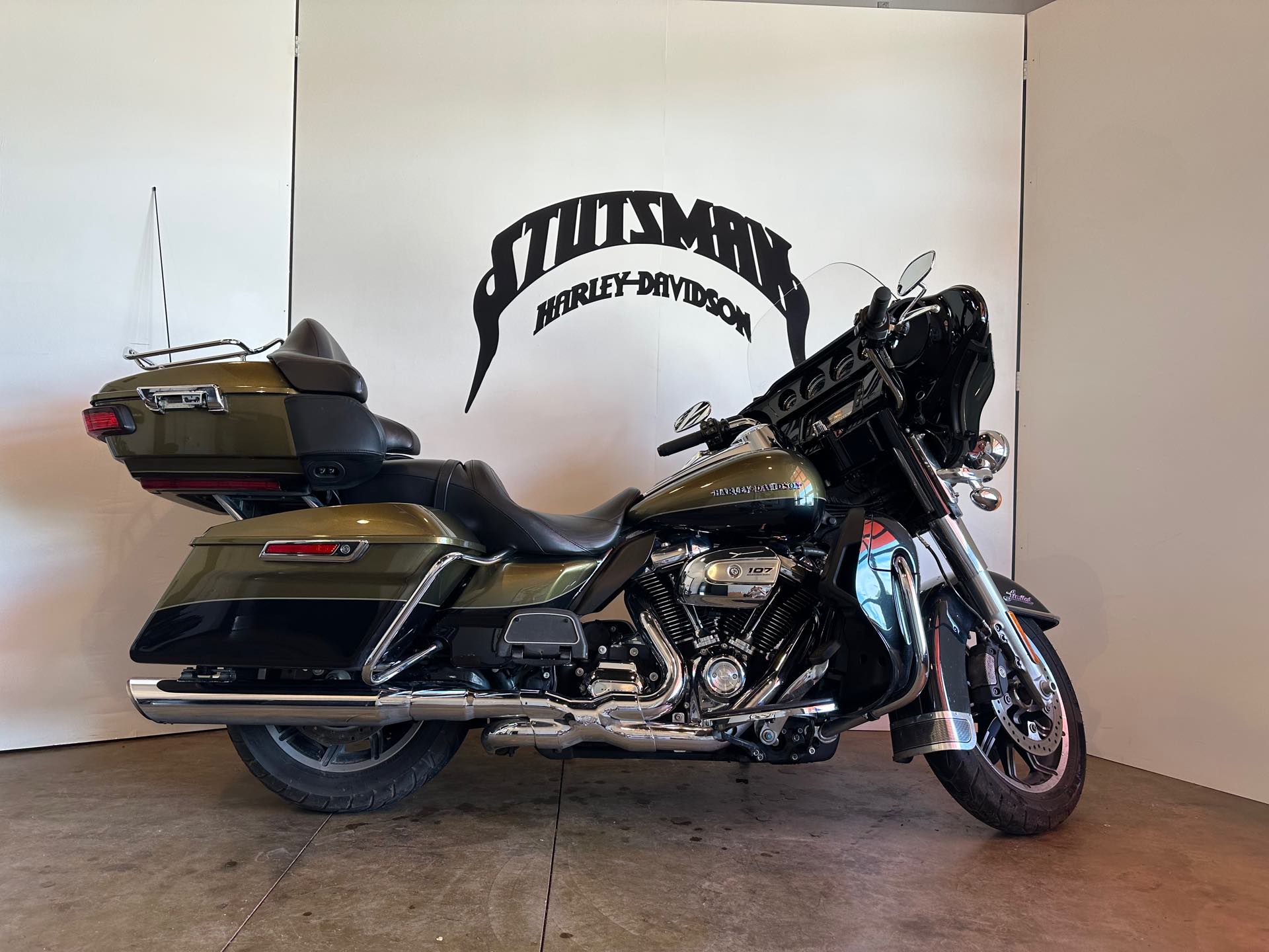 2018 Harley-Davidson Electra Glide Ultra Limited at Stutsman Harley-Davidson