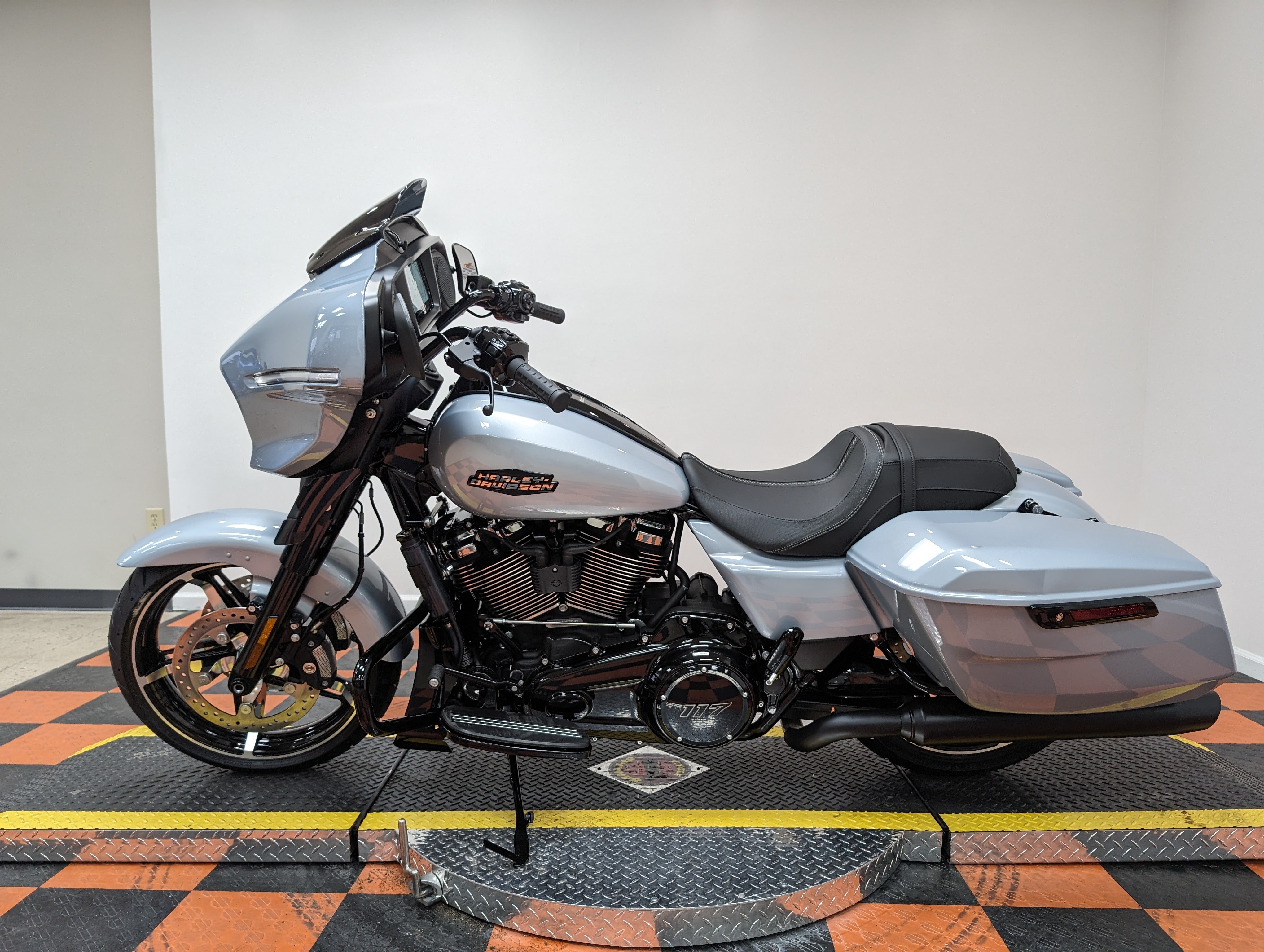 2024 Harley-Davidson Street Glide Base at Harley-Davidson of Indianapolis