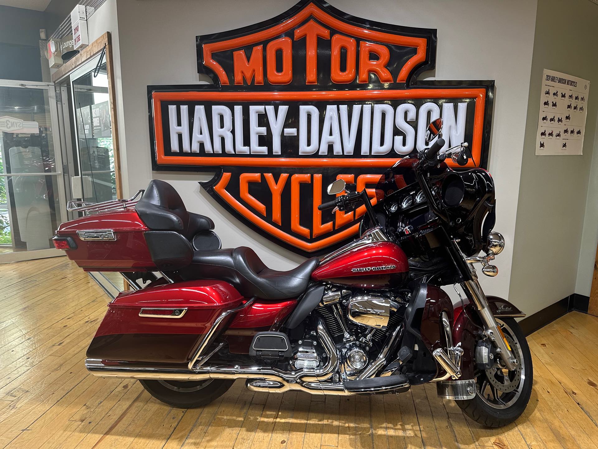 2019 Harley-Davidson Electra Glide Ultra Limited at Zips 45th Parallel Harley-Davidson