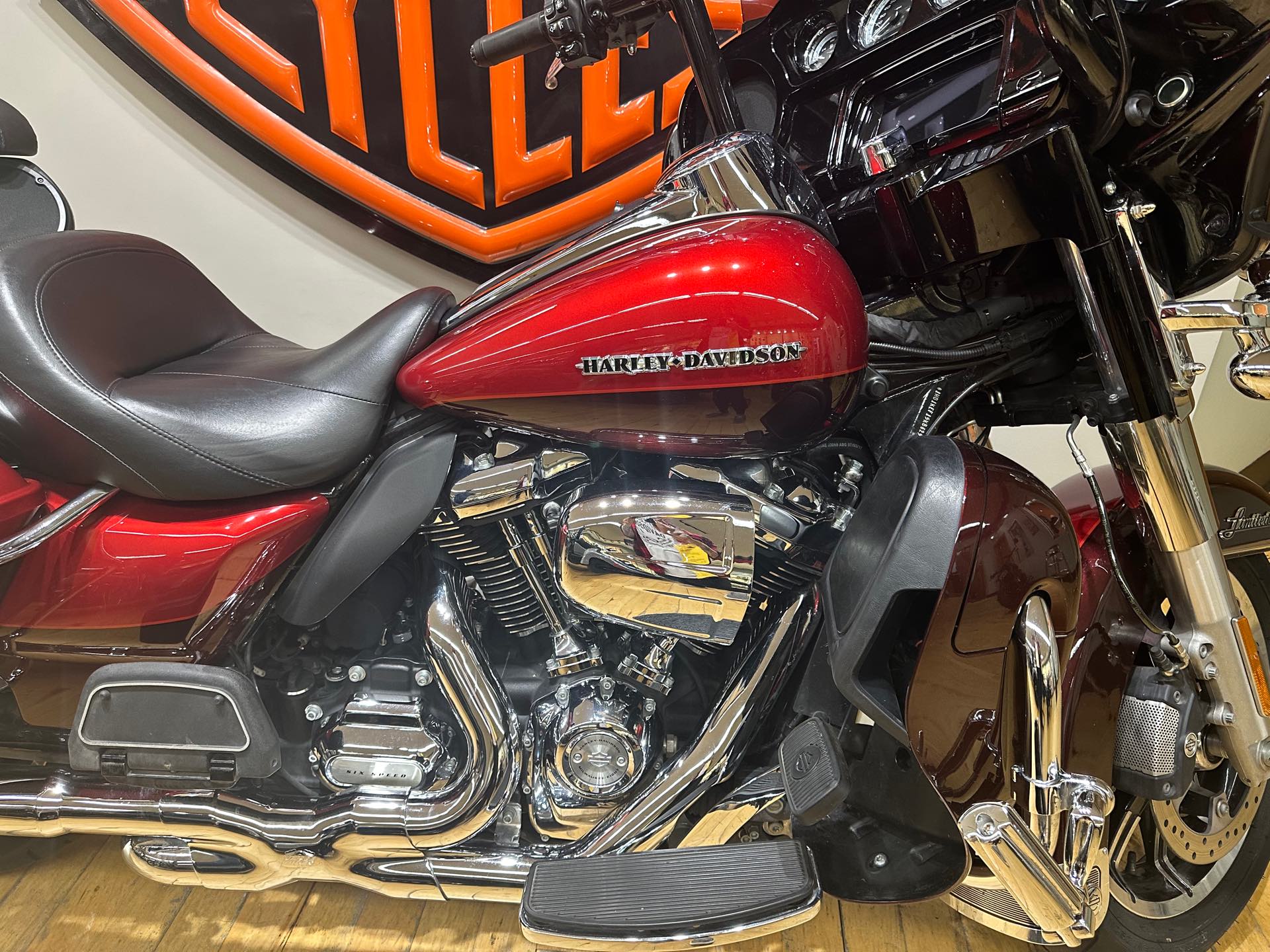 2019 Harley-Davidson Electra Glide Ultra Limited at Zips 45th Parallel Harley-Davidson