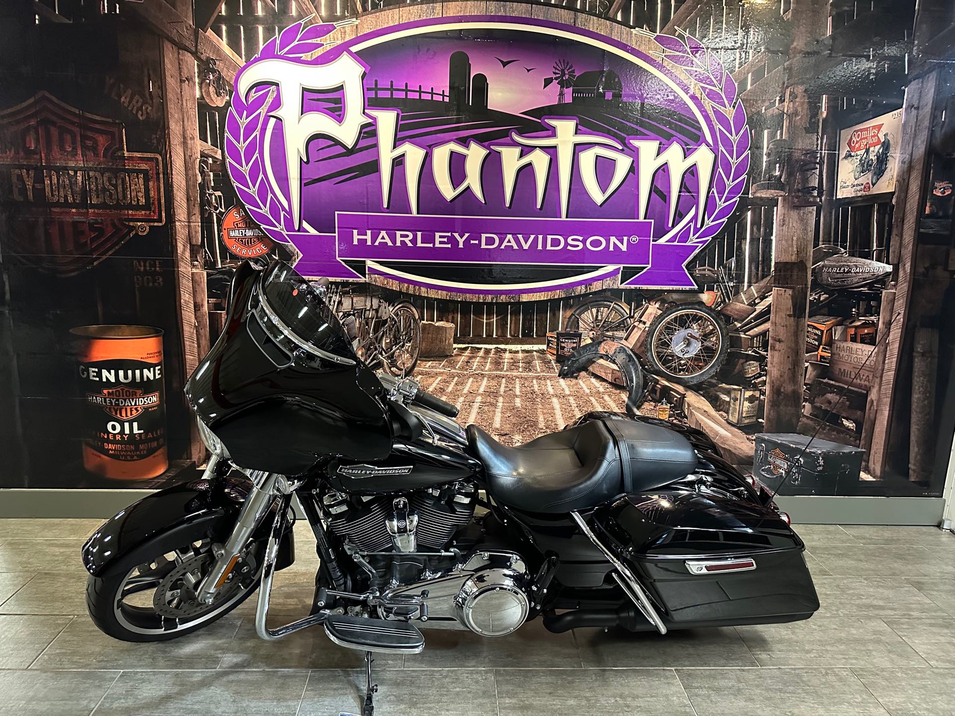 2017 Harley-Davidson Street Glide Special at Phantom Harley-Davidson