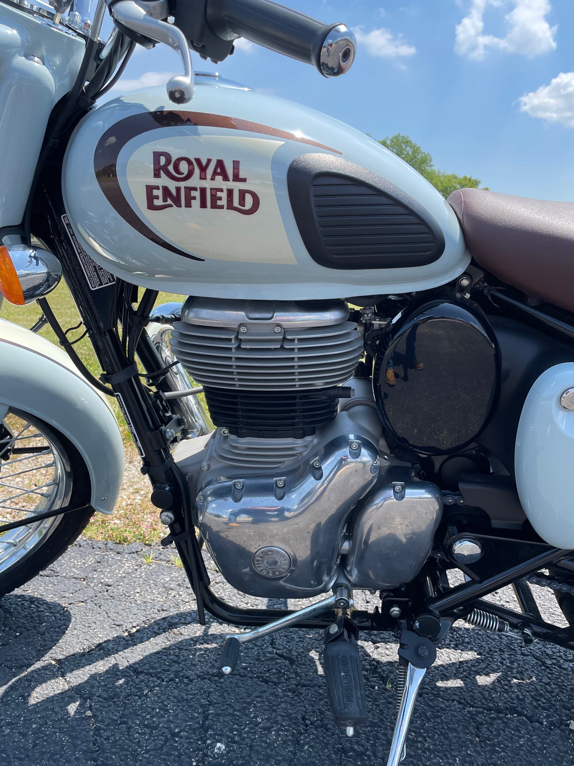 2023 Royal Enfield Classic 350 at Randy's Cycle