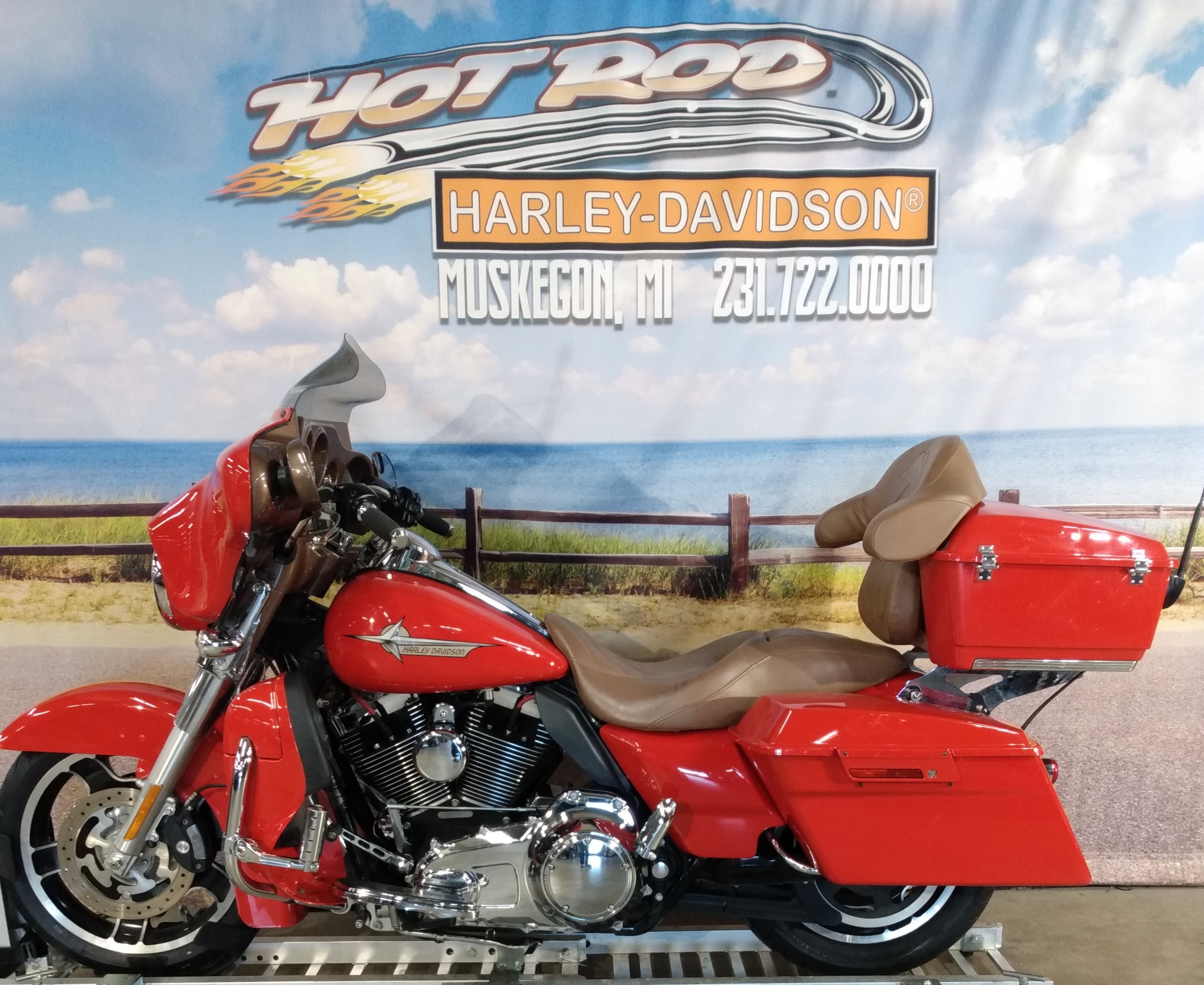 2010 Harley-Davidson Street Glide Base at Hot Rod Harley-Davidson