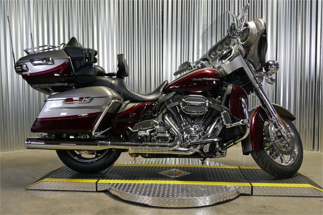 2015 Harley-Davidson Electra Glide CVO Limited at Elk River Harley-Davidson