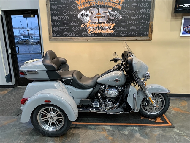 2024 Harley-Davidson Trike Tri Glide Ultra at Vandervest Harley-Davidson, Green Bay, WI 54303