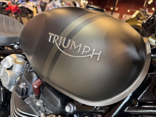 2022 Triumph Bonneville Bobber Base at Martin Moto