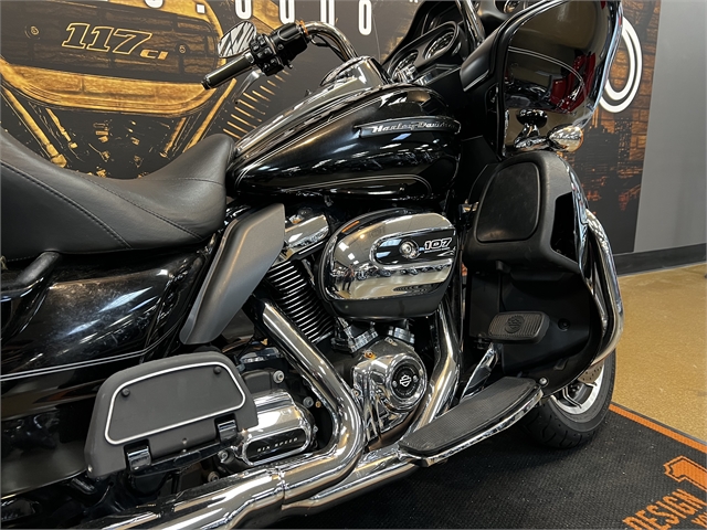 2017 Harley-Davidson Road Glide Ultra at Hellbender Harley-Davidson