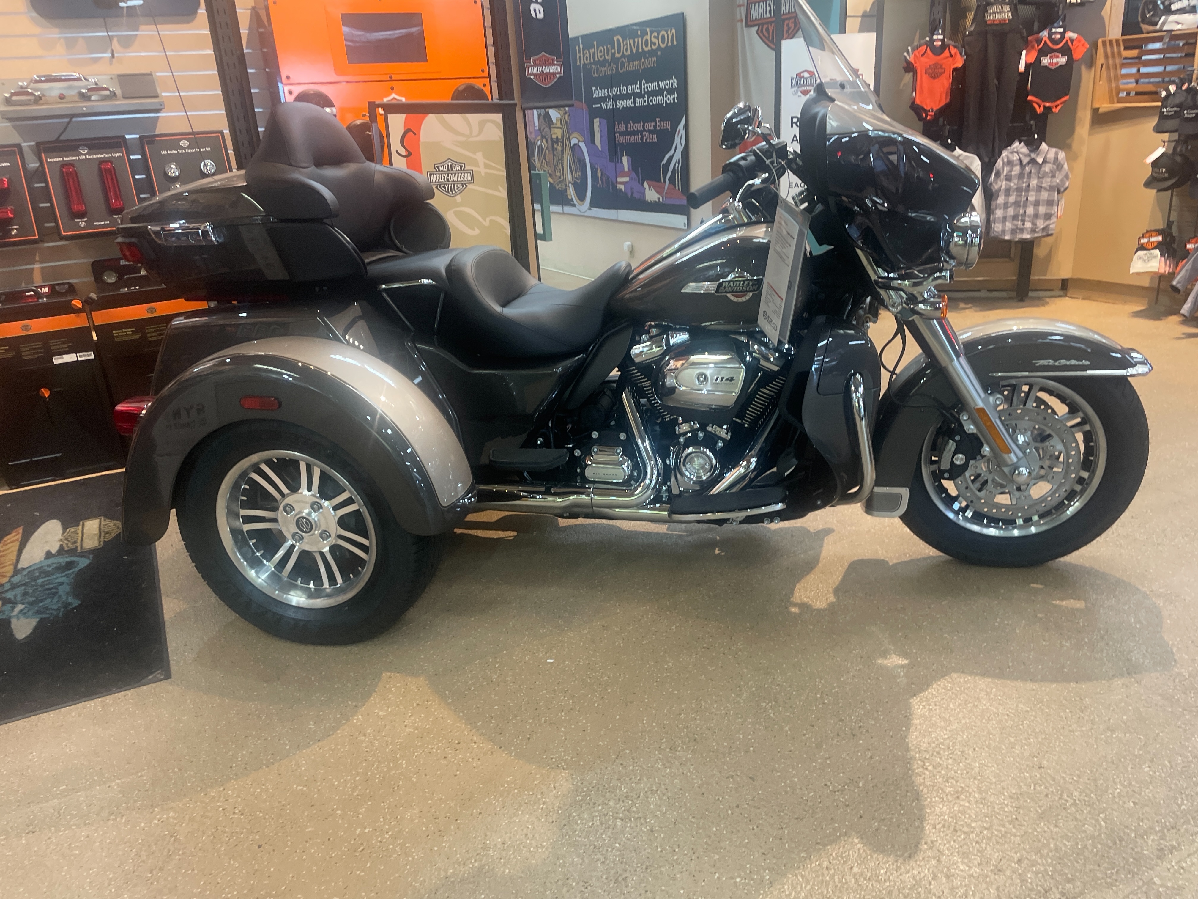 2023 Harley-Davidson Trike Tri Glide Ultra at Palm Springs Harley-Davidson®
