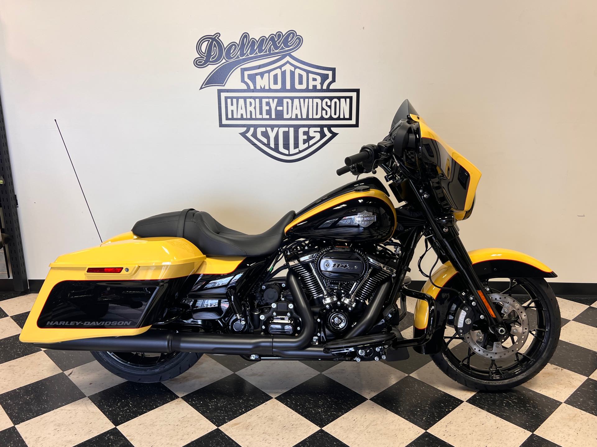 2023 Harley-Davidson Street Glide Special at Deluxe Harley Davidson