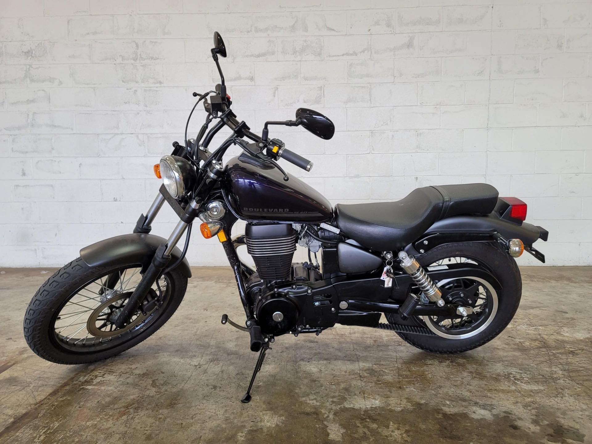 2018 Suzuki Boulevard S40 at Twisted Cycles