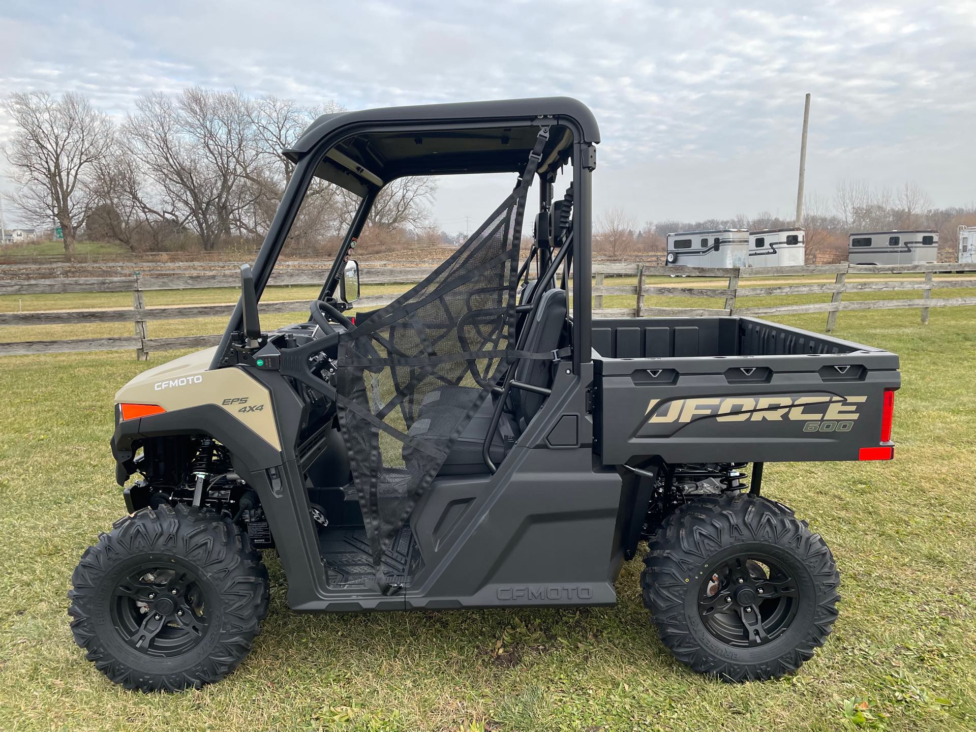 2024 CFMOTO UFORCE 600 at Randy's Cycle