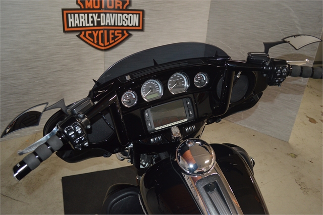 2017 Harley-Davidson FLHTK at Suburban Motors Harley-Davidson