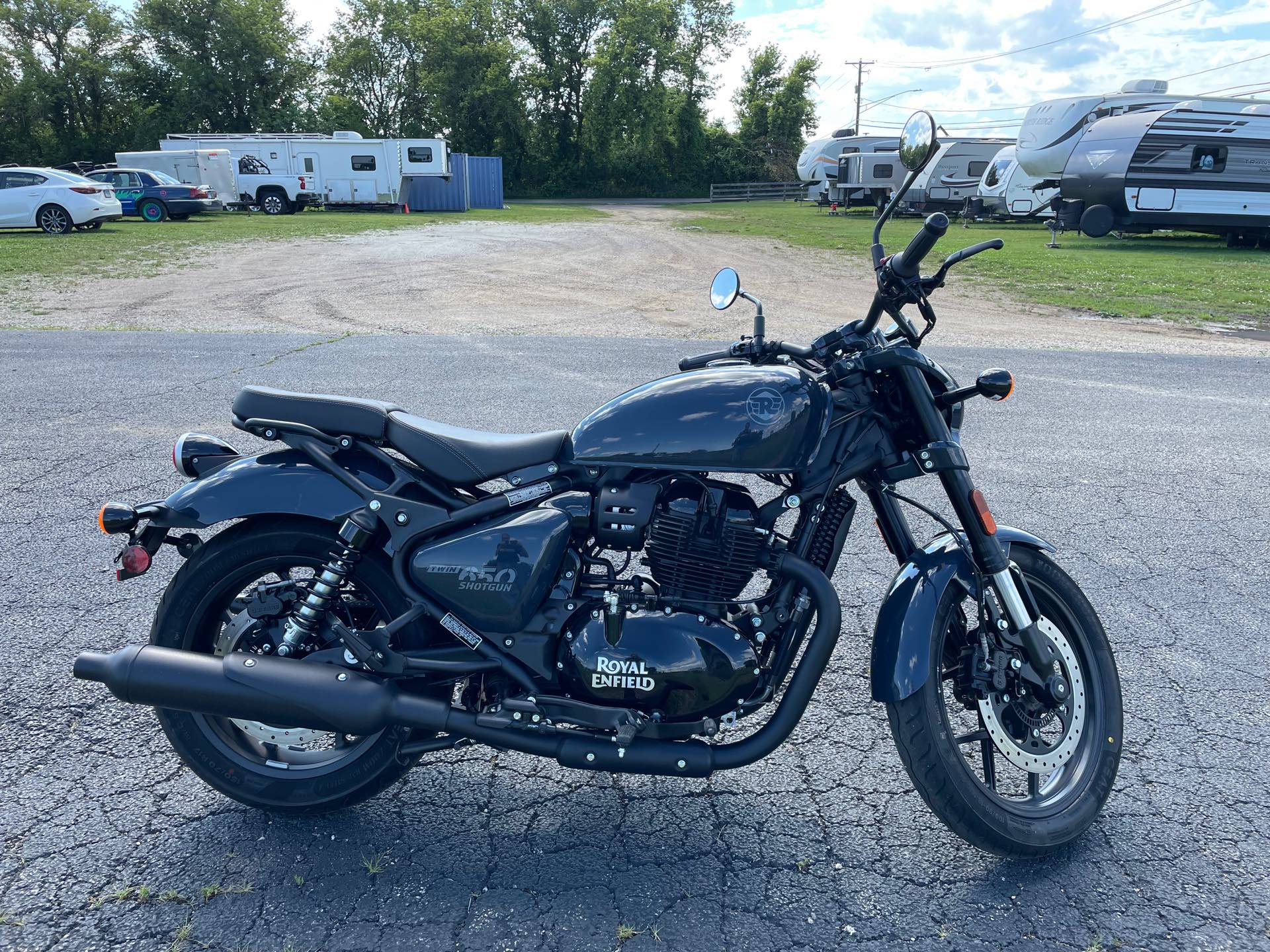 2024 Royal Enfield Shotgun 650 at Randy's Cycle