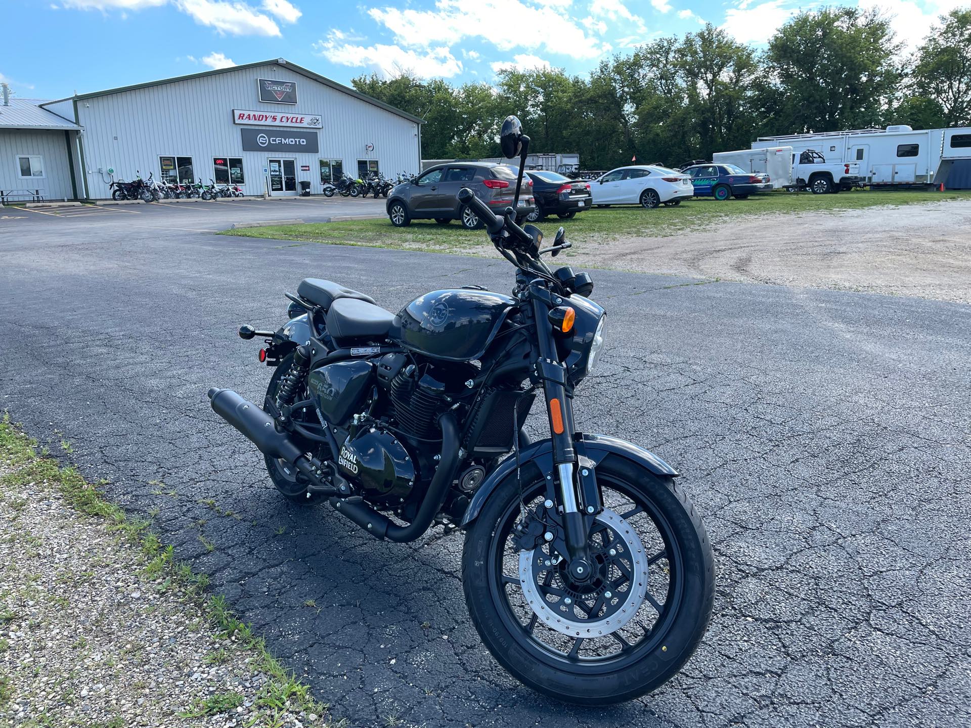 2024 Royal Enfield Shotgun 650 at Randy's Cycle