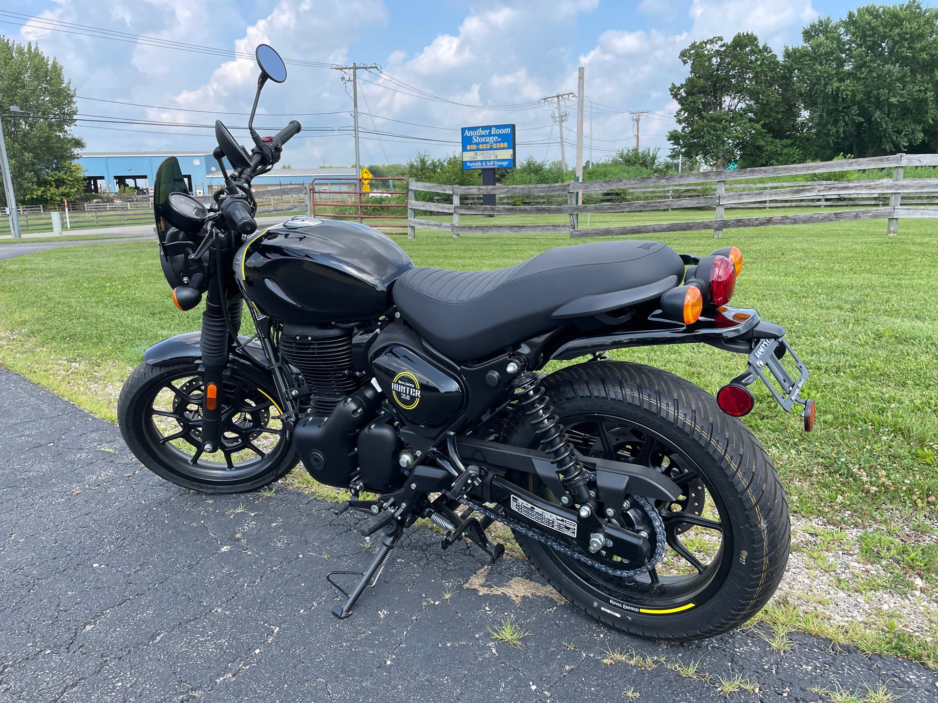 2023 Royal Enfield Hunter 350 at Randy's Cycle