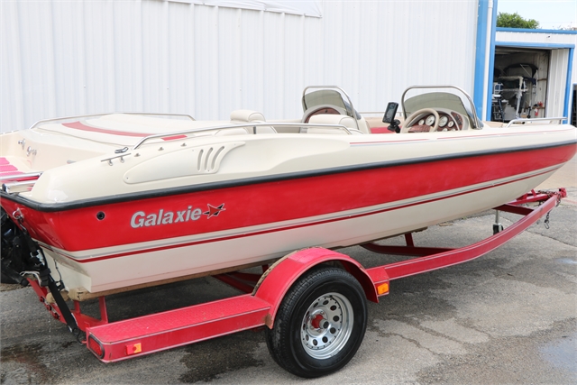2001 Galaxie 1800 Deckboat at Jerry Whittle Boats