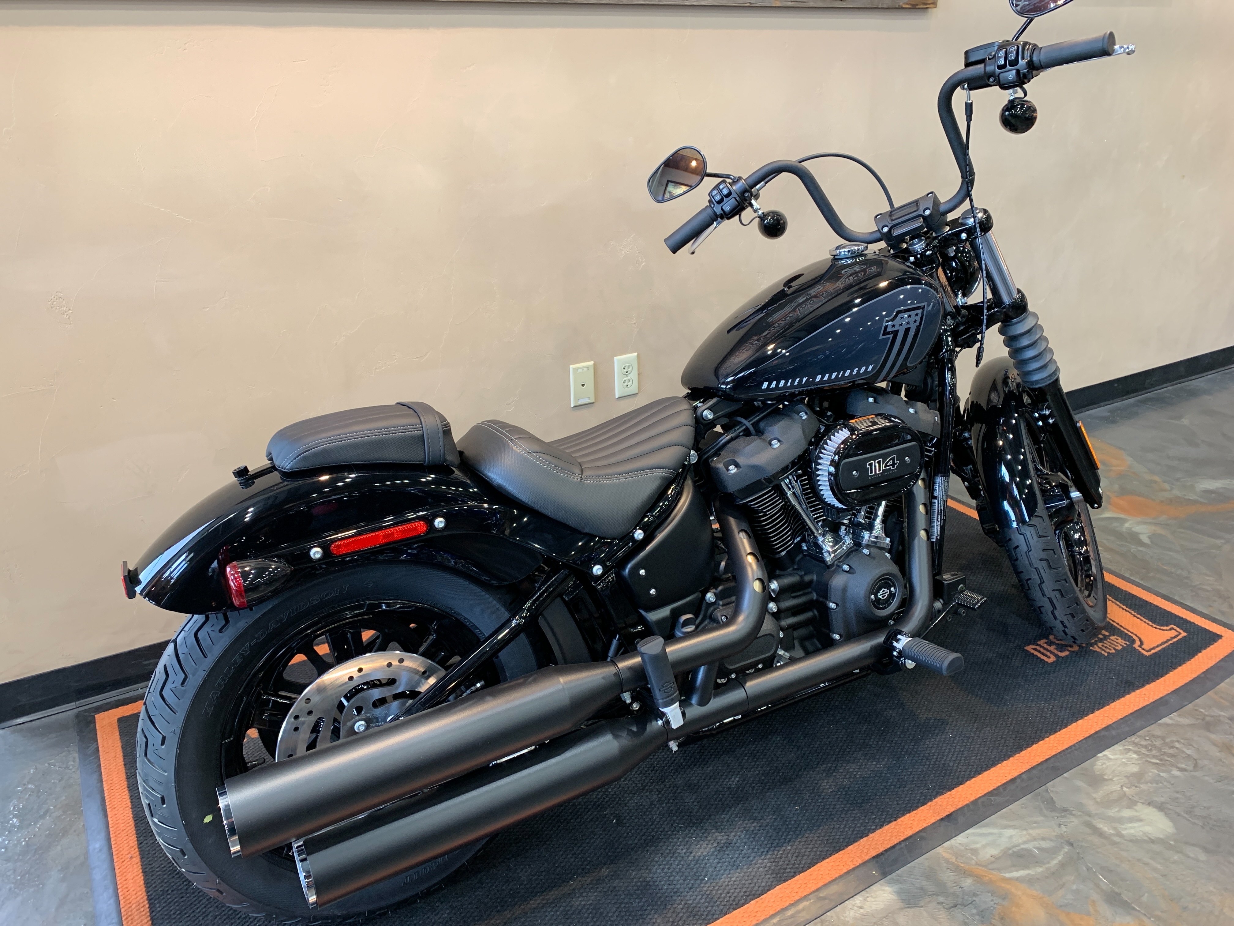 2024 Harley-Davidson Softail Street Bob 114 at Vandervest Harley-Davidson, Green Bay, WI 54303