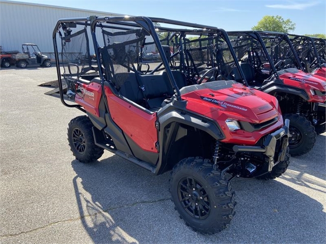 2024 Honda Pioneer 1000-5 Deluxe at Kent Motorsports, New Braunfels, TX 78130