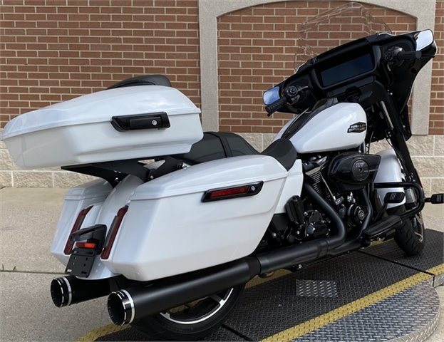 2024 Harley-Davidson Street Glide Base at Roughneck Harley-Davidson