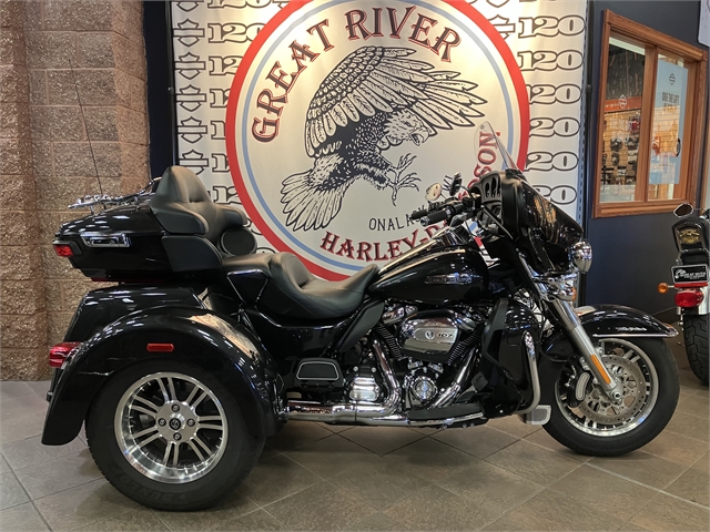 2018 Harley-Davidson Trike Tri Glide Ultra at Great River Harley-Davidson