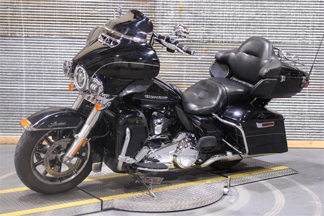 2017 Harley-Davidson Electra Glide Ultra Limited Low at Texarkana Harley-Davidson