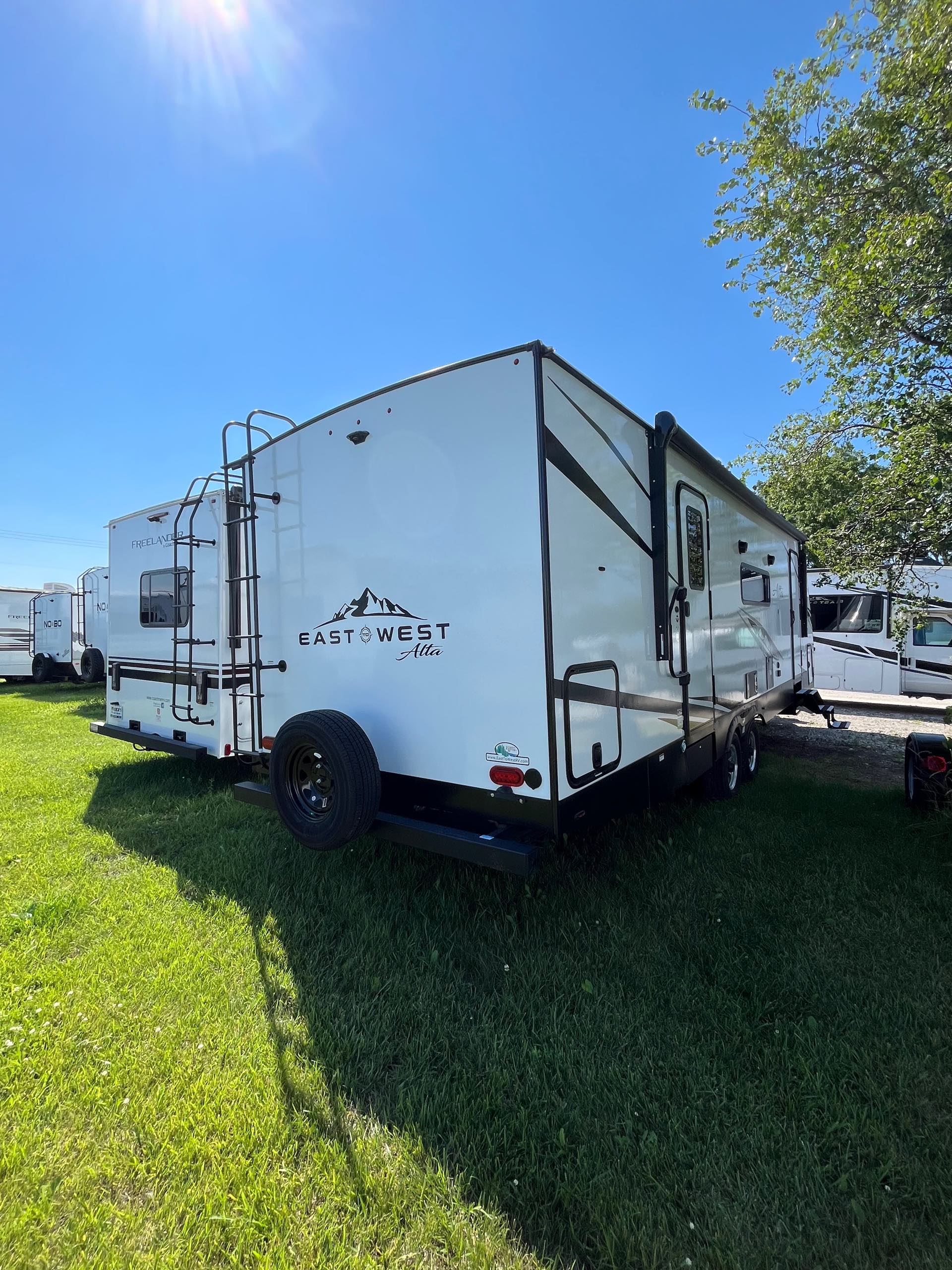 2022 East To West Alta 2900 KBH at Prosser's Premium RV Outlet