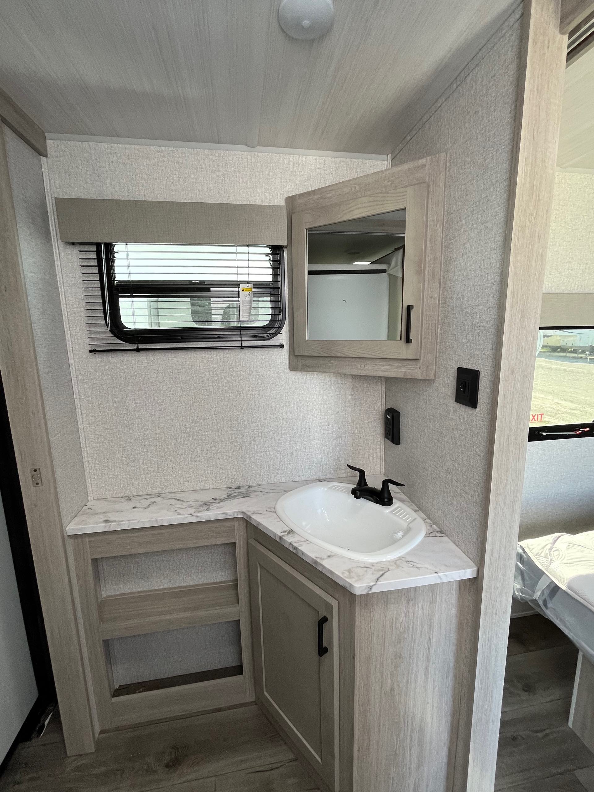 2022 East To West Alta 2900 KBH at Prosser's Premium RV Outlet