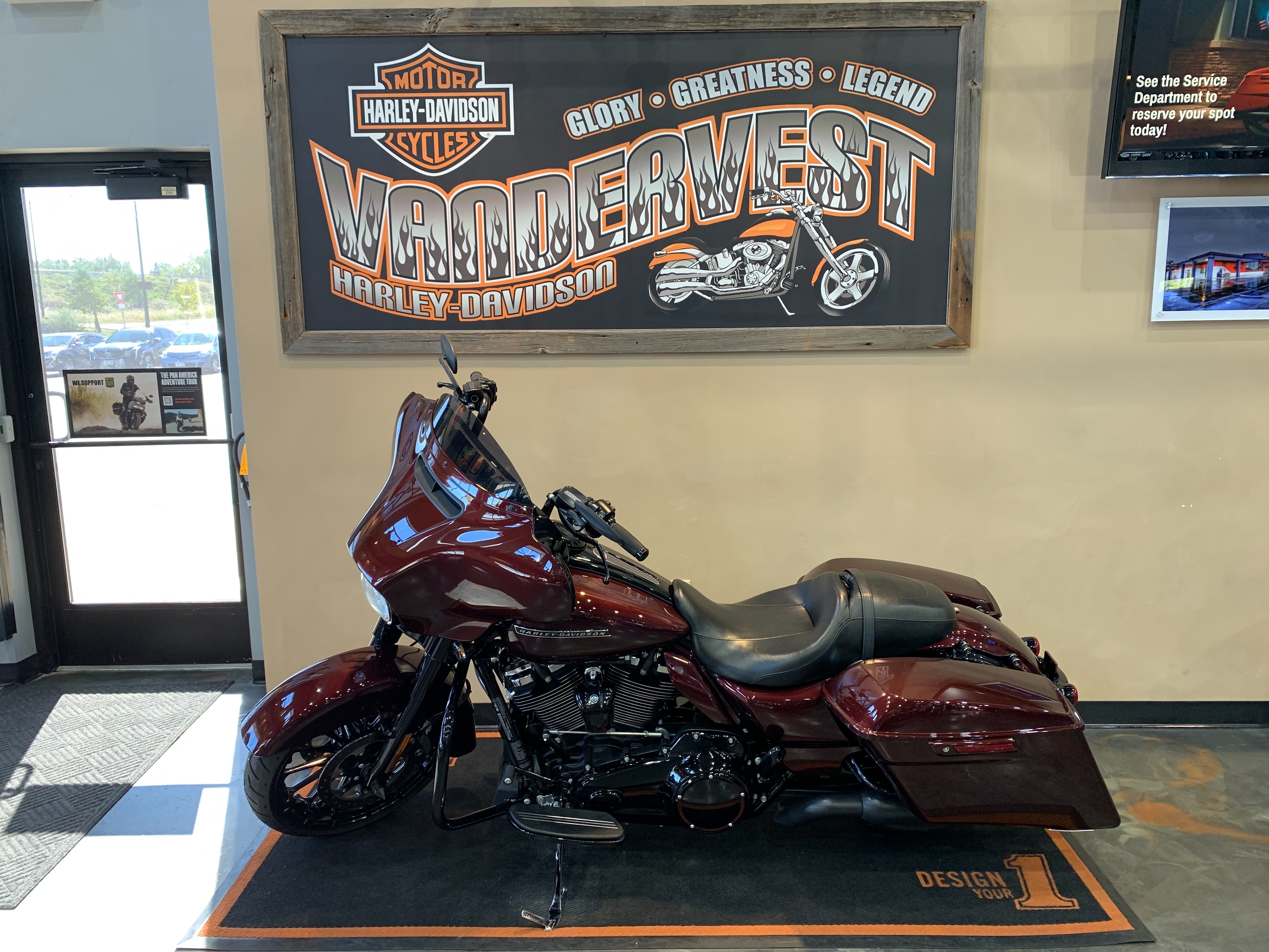 2018 Harley-Davidson Street Glide Special at Vandervest Harley-Davidson, Green Bay, WI 54303